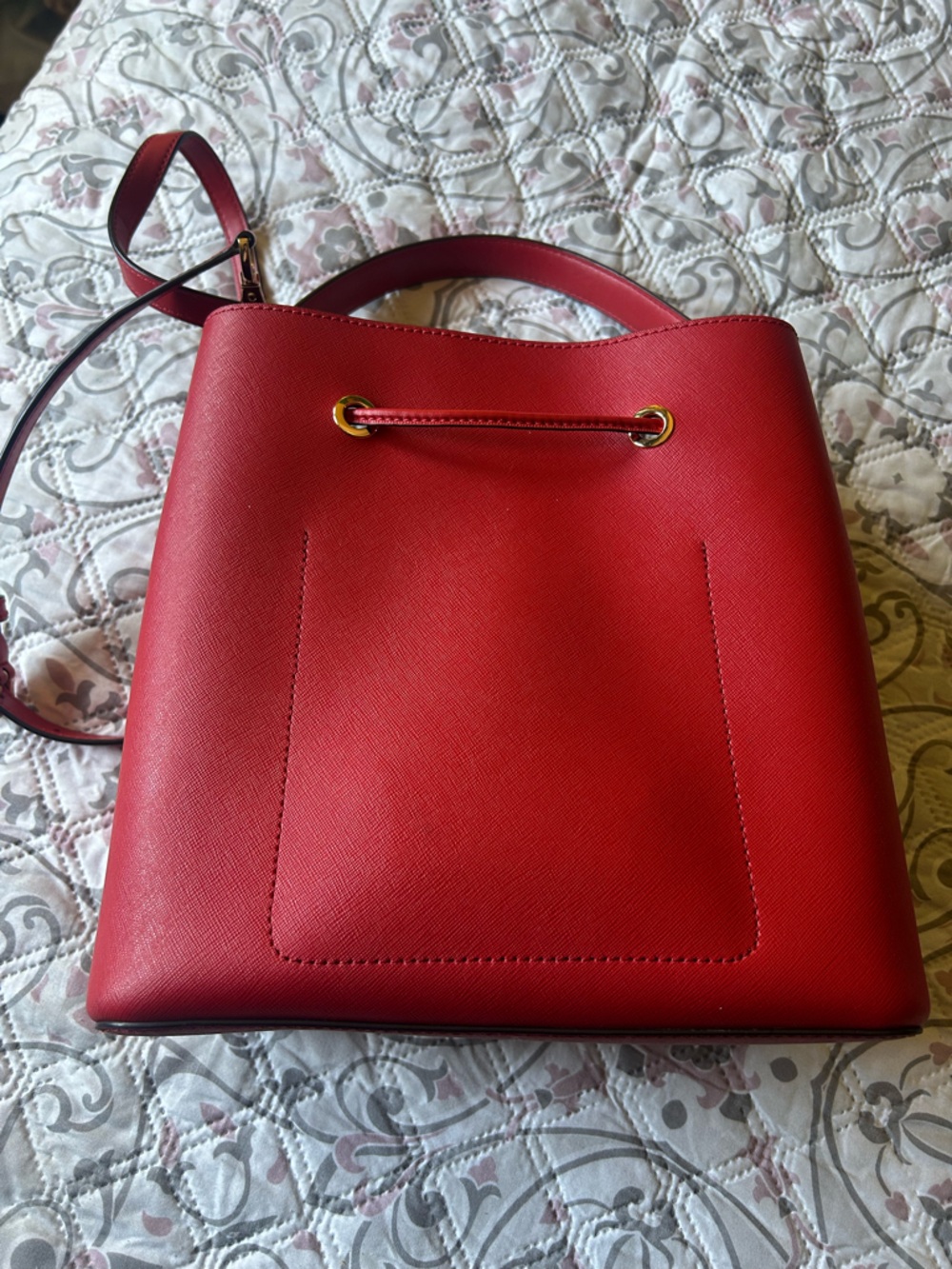 Michael Kors red leather bucket bag - Picture 3 of 6